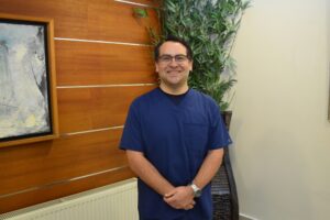 Dr. Cristián Chandía González